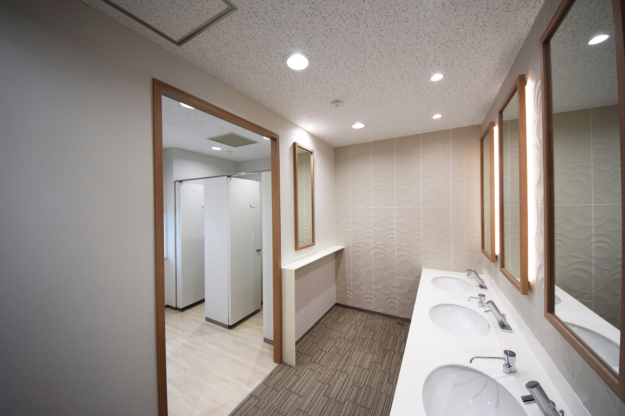 トイレがまるで部屋？！進化する商業空間のトイレ | Panoma（パノマ